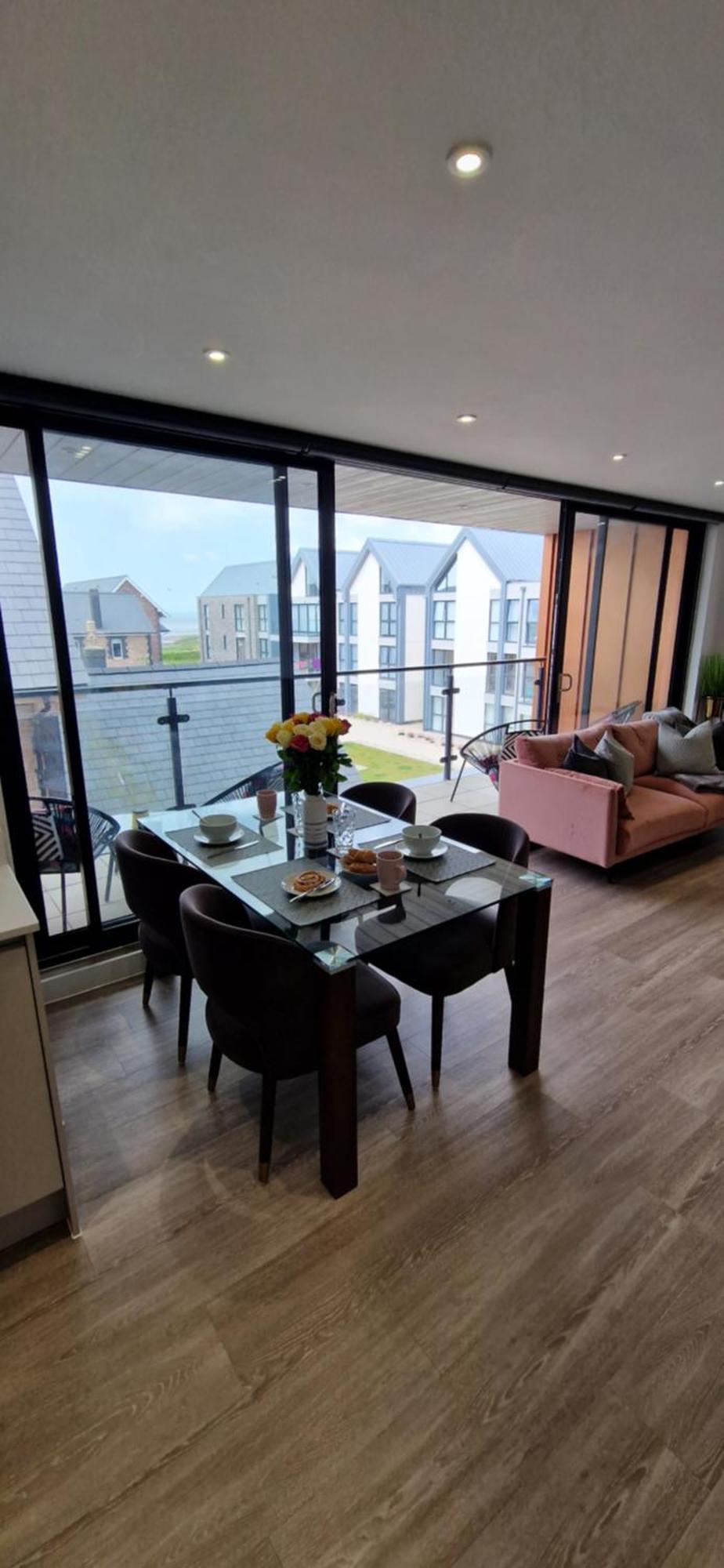 Stunning Sea View Two Bed Two Bathroom Apartment Porthcawl Exterior photo